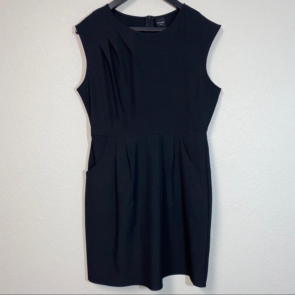 Innovation Black Pleated Dress Front Pocket Medium